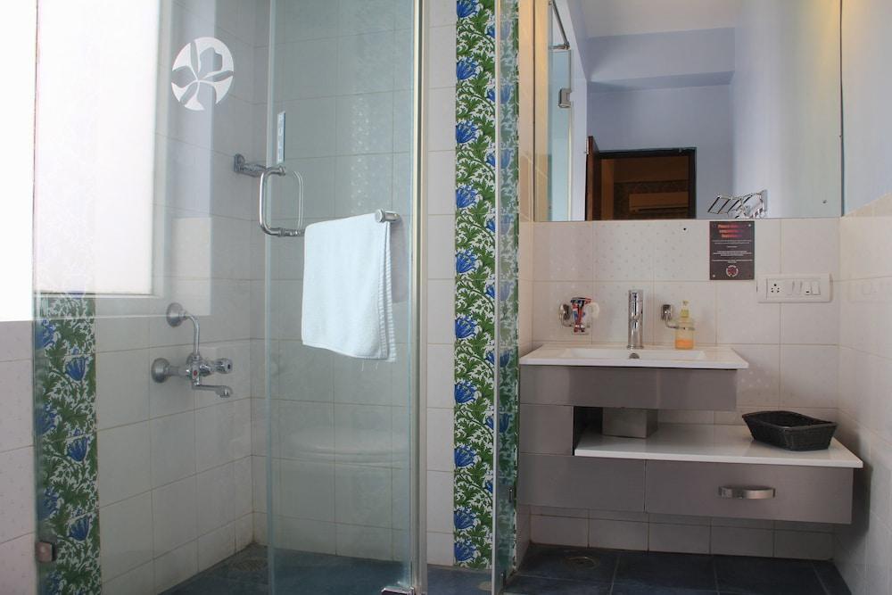 Orchid Suites - A Boutique Hotel Bangalore Off Residency Road Eksteriør billede