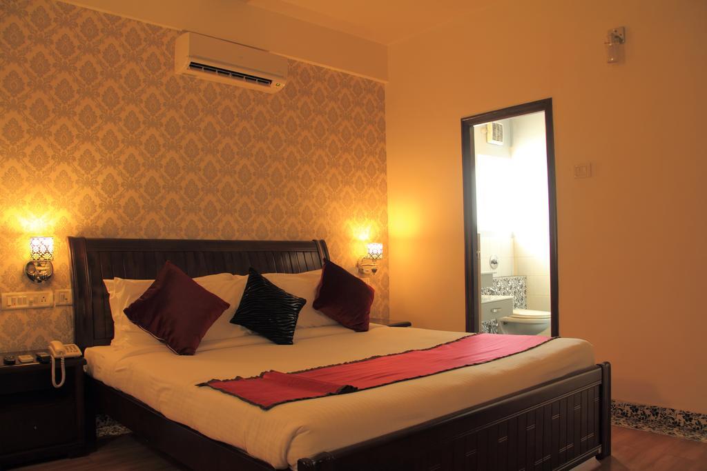 Orchid Suites - A Boutique Hotel Bangalore Off Residency Road Eksteriør billede